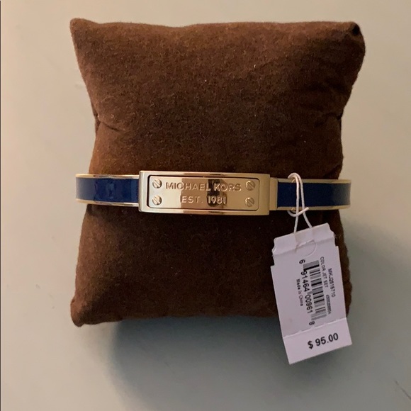 Michal Kors navy and gold bracelet - Picture 2 of 5